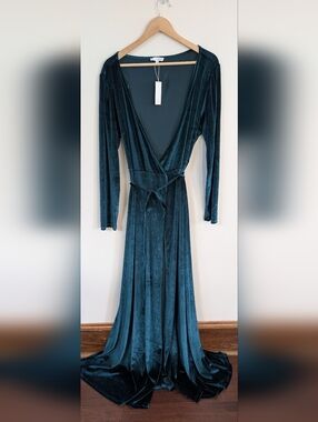 Baltic Born Emerald Green V Neck Long Sleeves Wrap V Neck Maxi Dress 2X 2XL